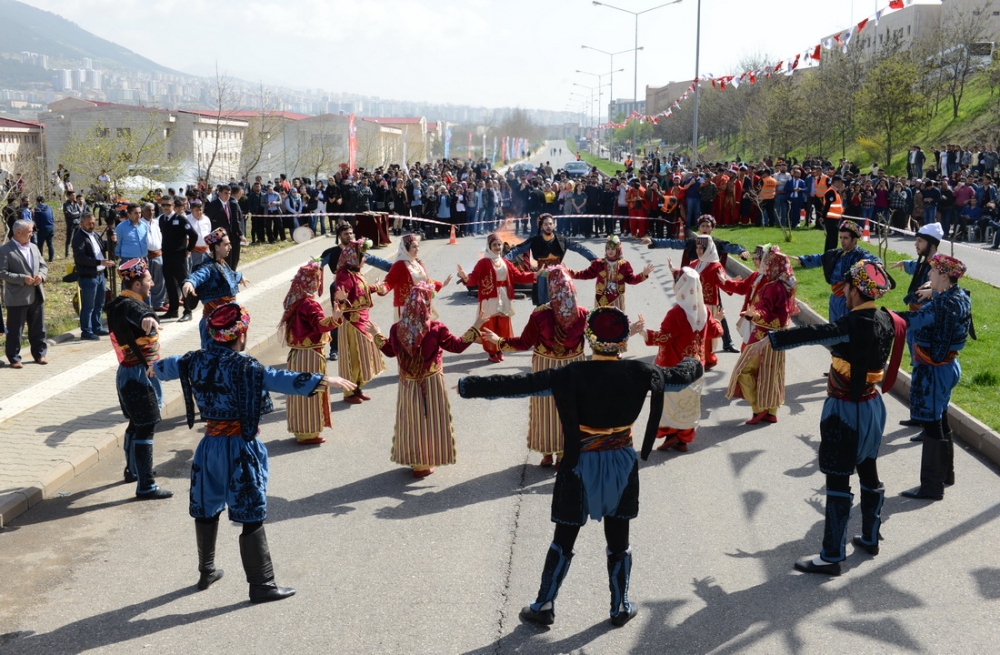 KSÜ’DE NEVRUZ BAYRAMI COŞKU İLE KUTLANDI 10