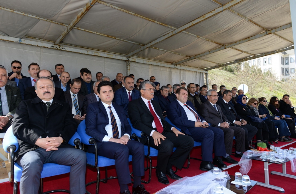 KSÜ’DE NEVRUZ BAYRAMI COŞKU İLE KUTLANDI 11