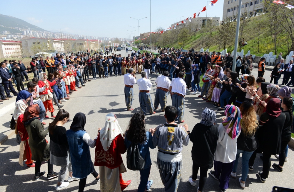 KSÜ’DE NEVRUZ BAYRAMI COŞKU İLE KUTLANDI 24