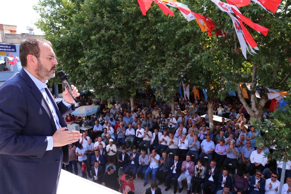 MAHİR ÜNAL TÜRKOĞLU’NDA 9