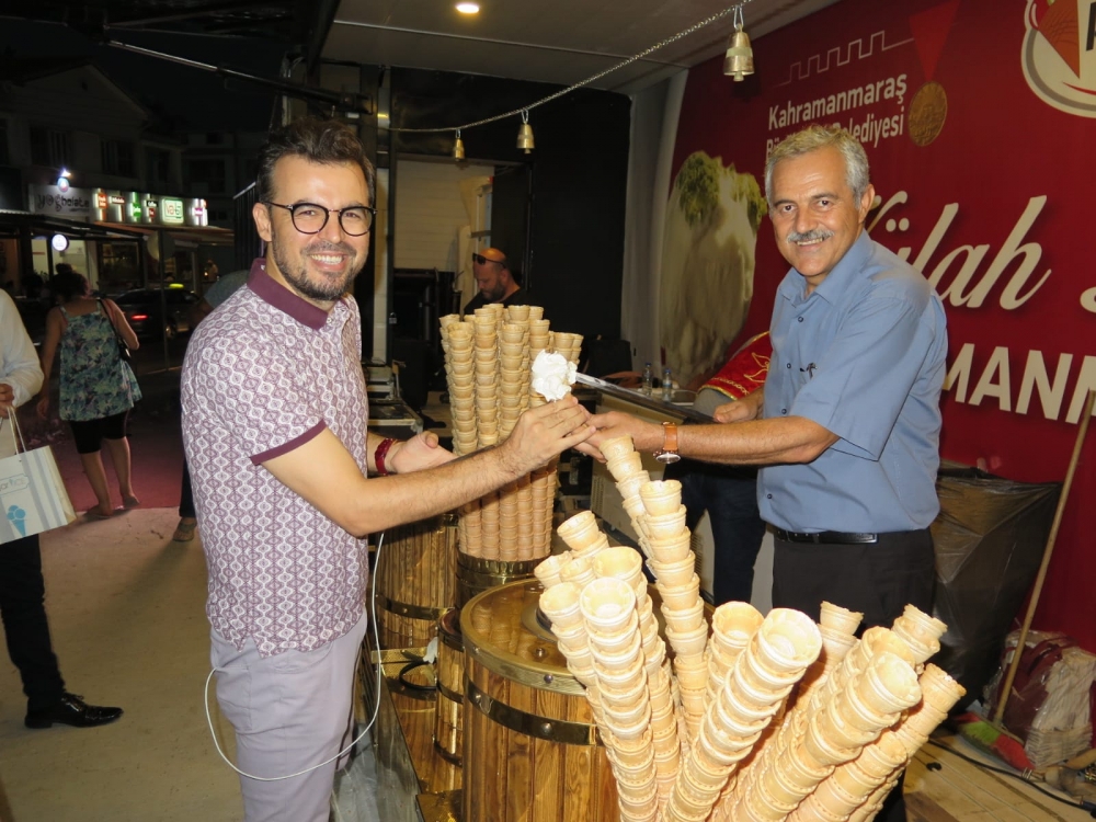 Dondurma Tırı KKTC’de Gönülleri Fethetti 14