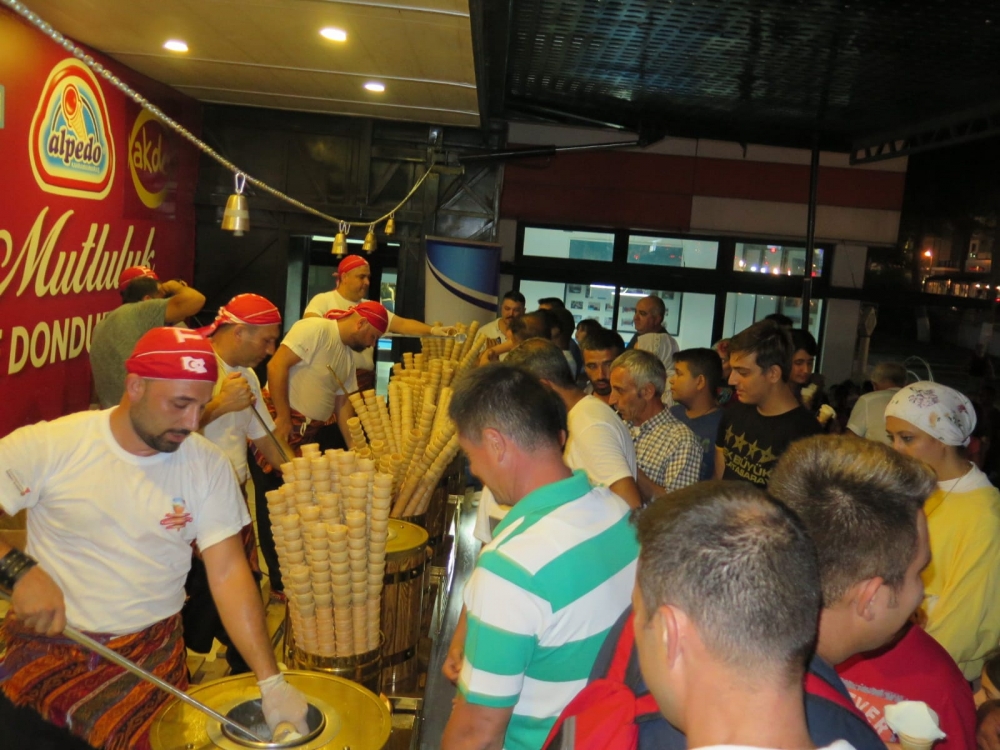 Dondurma Tırı KKTC’de Gönülleri Fethetti 5