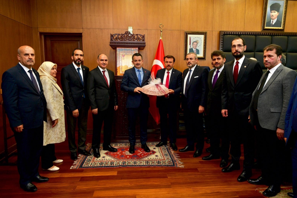 Bakan Pakdemirli Büyükşehir Belediyesi’ni Ziyaret Etti 4