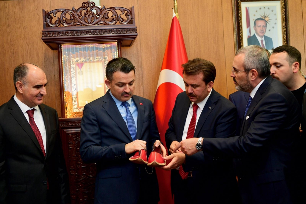 Bakan Pakdemirli Büyükşehir Belediyesi’ni Ziyaret Etti 7