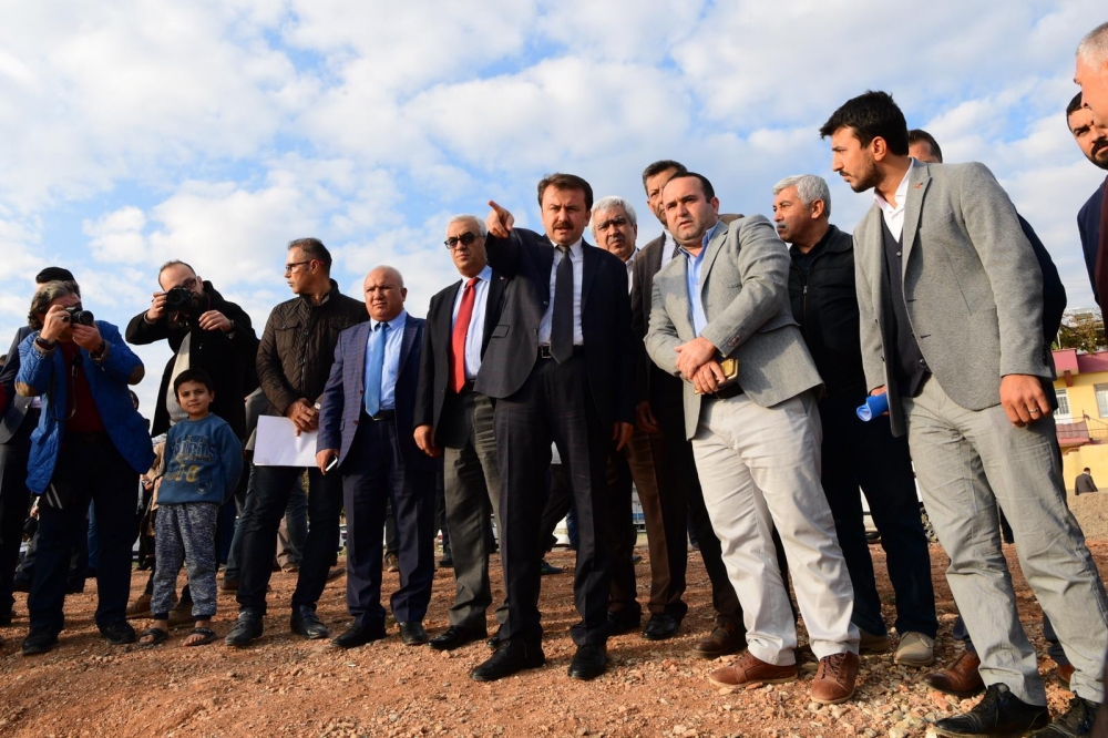 Senem Ayşe Millet Bahçesi için kollar sıvandı 1