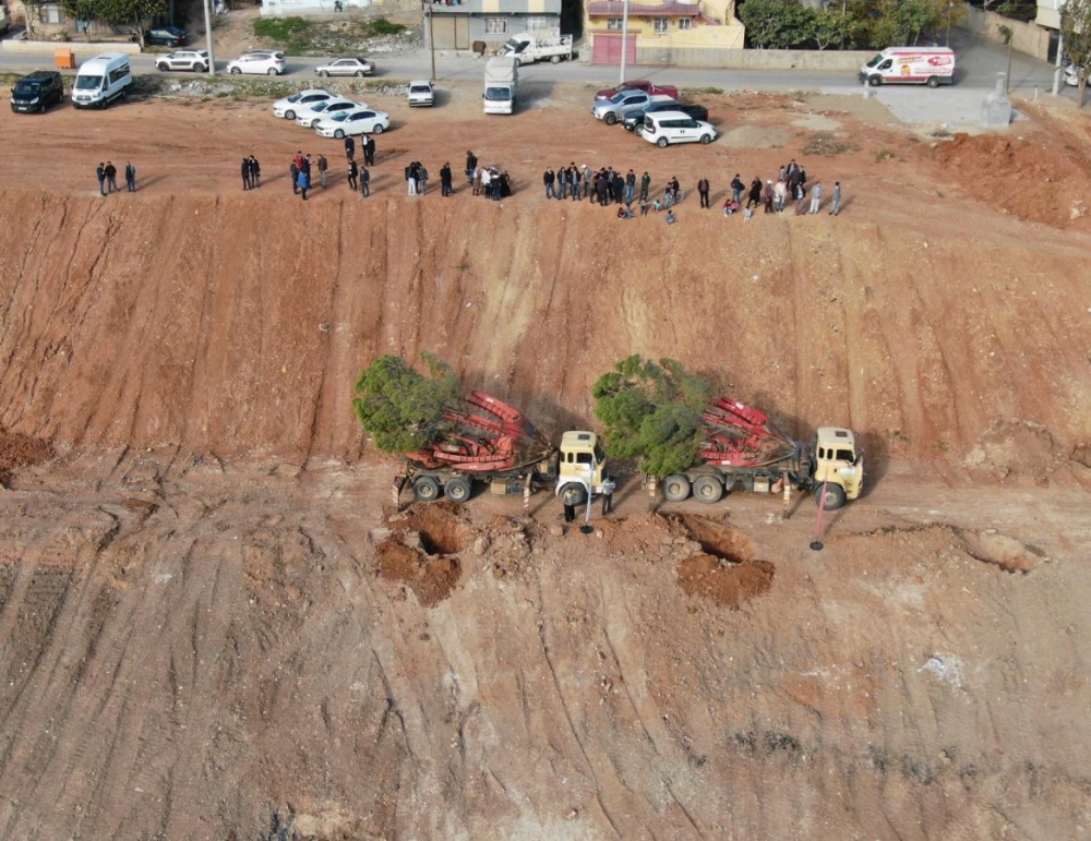 Senem Ayşe Millet Bahçesi için kollar sıvandı 9