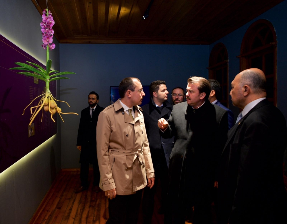 Başkan Erkoç Yaptığı Hizmetleri Bizzat Gösterdi 10