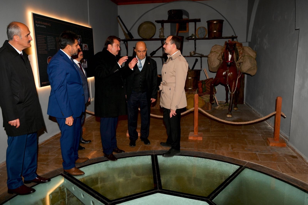 Başkan Erkoç Yaptığı Hizmetleri Bizzat Gösterdi 12