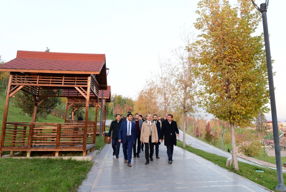 Başkan Erkoç Yaptığı Hizmetleri Bizzat Gösterdi 7