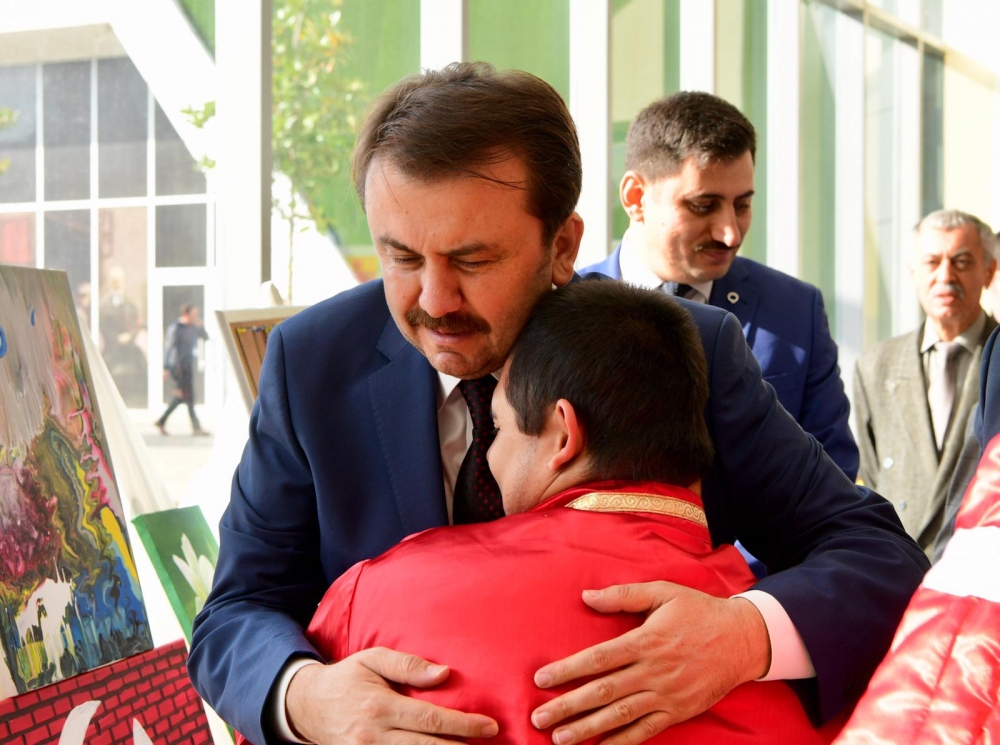 Engelsiz Sanat Sergisi Hayran Bıraktı 3