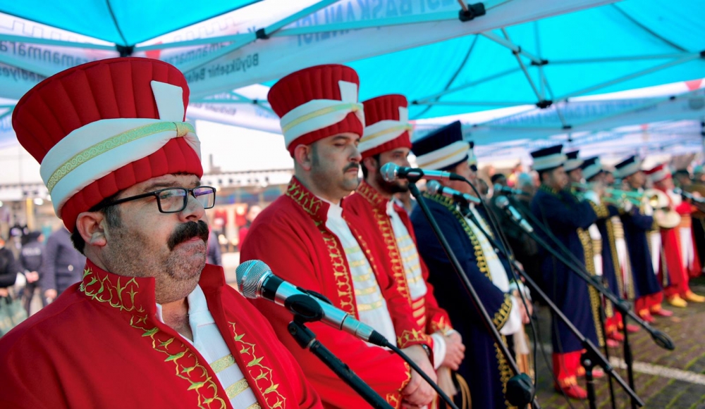 Kutlama etkinlikleri tüm hızıyla devam ediyor 10
