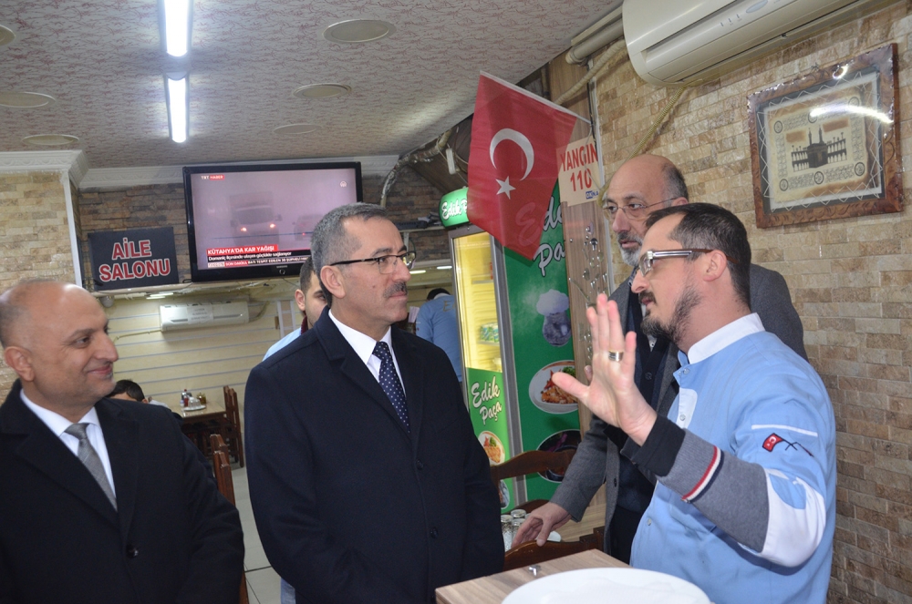 Hayrettin Güngör, Trabzon Caddesi Esnaflarını Ziyaret Etti 7