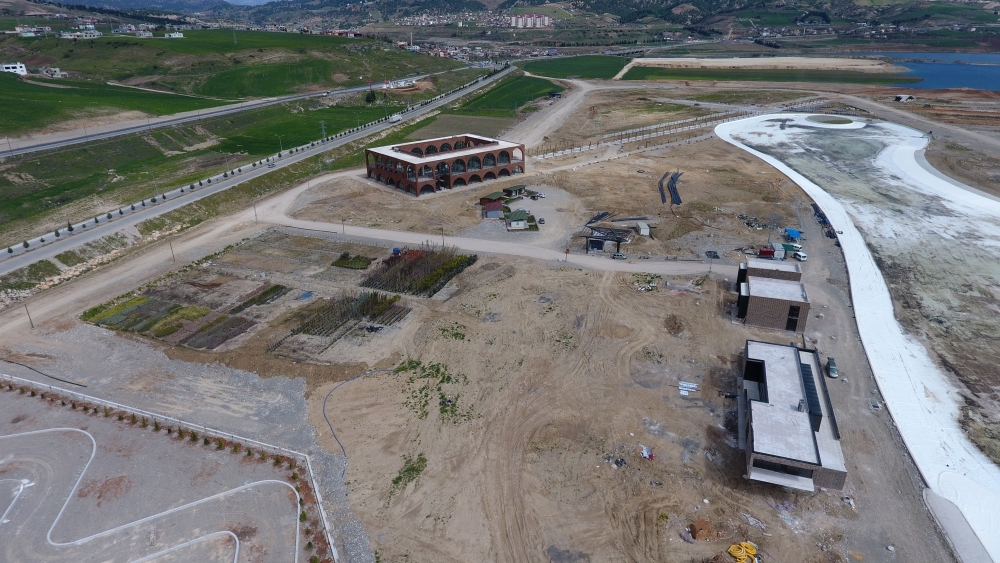 Mahçiçek, Dünya Bizi Konuşacak 9