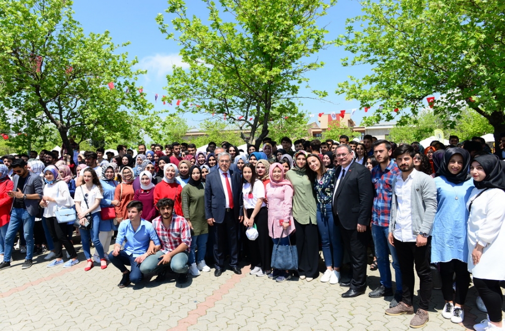 KSÜ’de 2 Gün Sürecek Bahar Şenlikleri Başladı 12