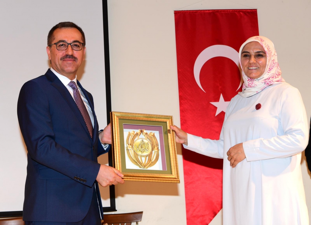 KAMEK’in el emeği göz nuru ürünleri sergilendi 12