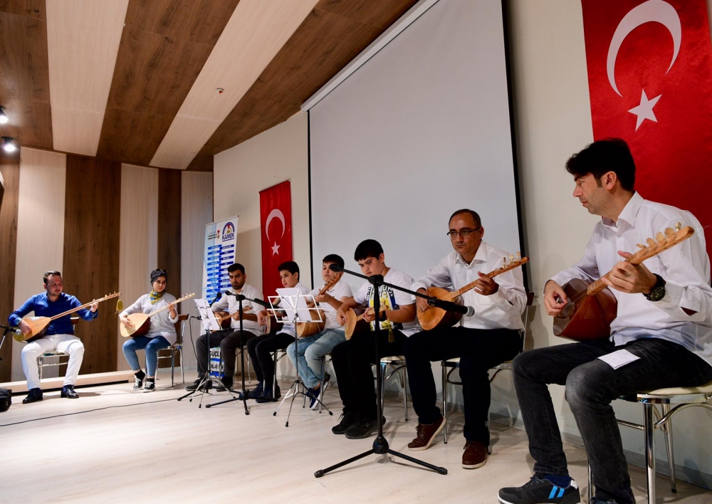 KAMEK’in el emeği göz nuru ürünleri sergilendi 15