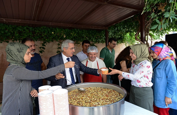 KSÜ öğrencileri yeni döneme aşure ile başladı 1