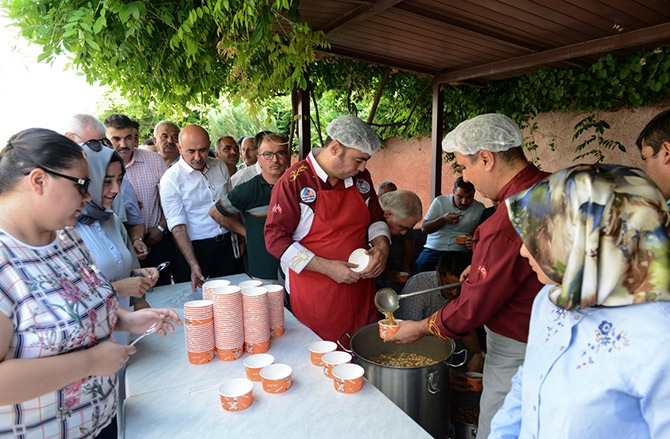 KSÜ öğrencileri yeni döneme aşure ile başladı 4