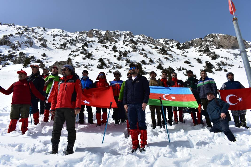 Keş Dağı’nda Muhsin Başkana Fatiha Okudular 10
