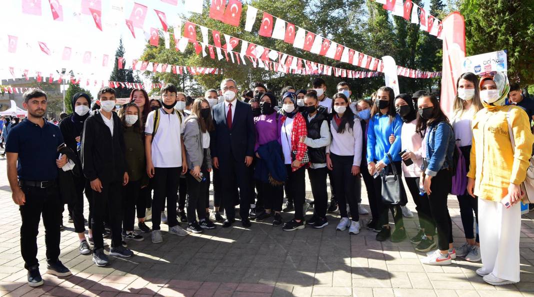 Fotoğraflarla 7. Uluslararası Kahramanmaraş Kitap ve Kültür Fuarı 6