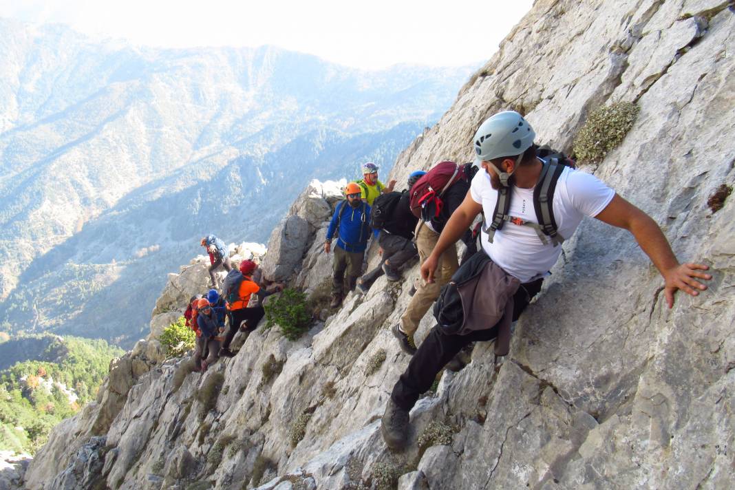 MADOSK ekibi Kaya Düldülü Dağı'na tırmandı 9