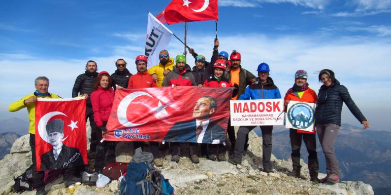 MADOSK ekibi Kaya Düldülü Dağı'na tırmandı