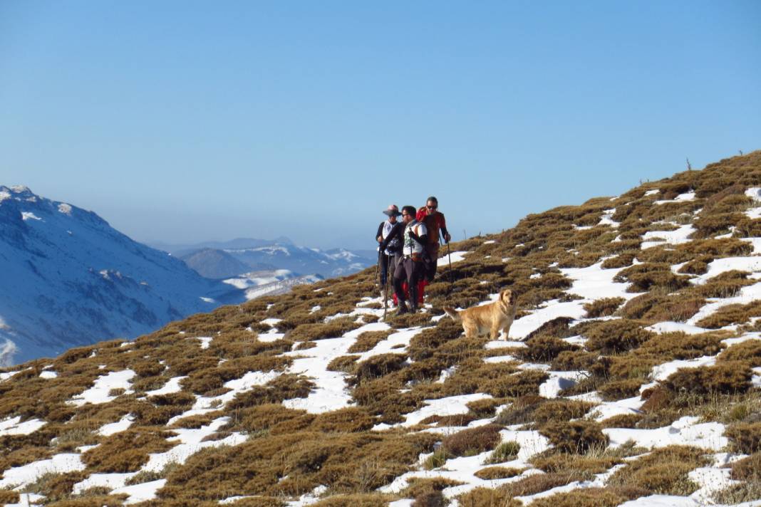 Binboğa Dağı'na tırmanan MADOSK Ekibi kış manzaralarıyla büyüledi 17