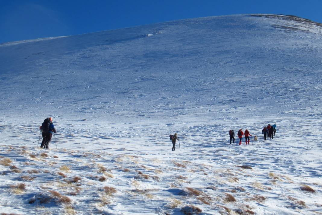Binboğa Dağı'na tırmanan MADOSK Ekibi kış manzaralarıyla büyüledi 20