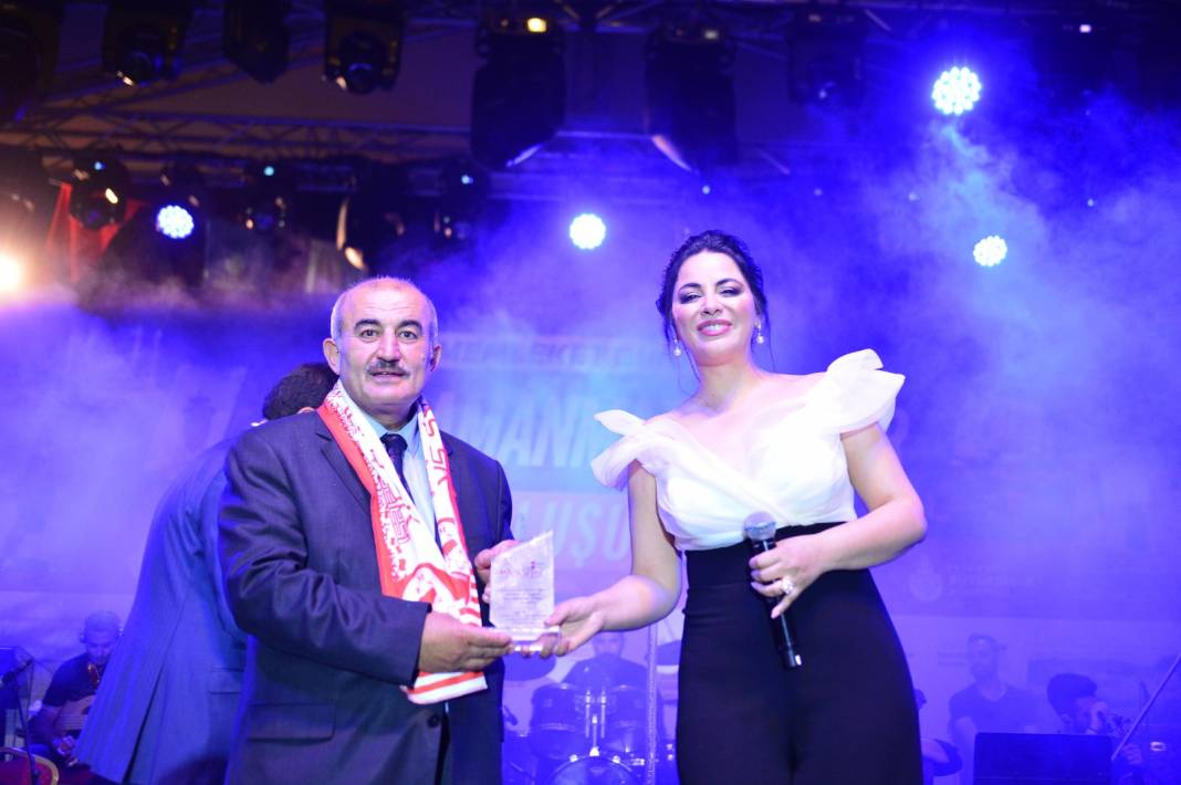 İstanbul'da Kahramanmaraşlılar gününde ünlü sanatçılar sahne aldılar 10