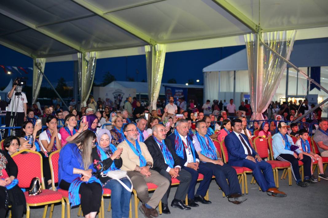 İstanbul'da Kahramanmaraşlılar gününde ünlü sanatçılar sahne aldılar 15