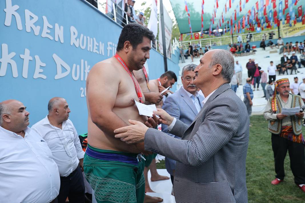 Kahramanmaraş'ta 21. Geleneksel Bertiz Boyalı Güreş Festivali düzenlendi 8