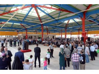 Hamitler Pazar Alanı Sağlık Bakanı Müezzinoğlu Tarafından Açıldı
