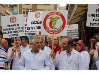 Sağlık Çalışanlarına Şiddete Protesto