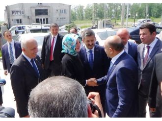 Bakan Işık Grevdeki İşçilere Seslendi