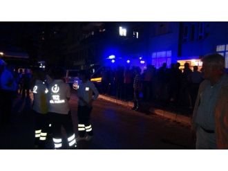 Kalorifer Borusuna Bağladığı İple İntihar Etti