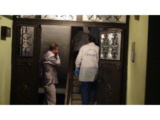 Kalorifer Borusuna Bağladığı İple İntihar Etti