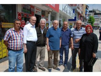 Ak Parti Milletvekili Adayları Boş Durmuyor