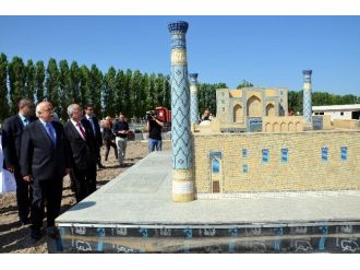 Bakan Avcı Açık Hava Müzesi İnşaatını Gezdi