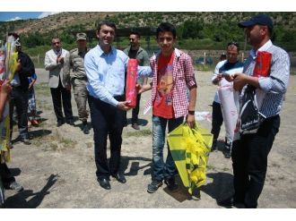 Dicle’de Uçurtma Şenliği Yapıldı