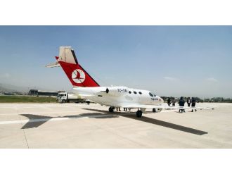 Yüksekova’ya İlk Uçak İndi