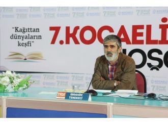 Şair Tenekeci, Kitap Fuarı’nda Söyleşi Yaptı