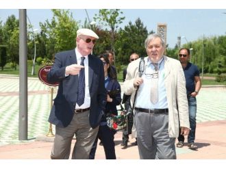 İlber Ortaylı, Başkan Kazım Kurt Birlikte Kenti Gezdi