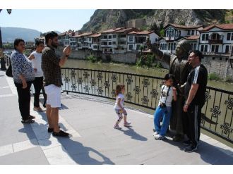 Şehzadeye Yeni Model Telefon