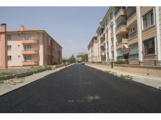 Erzincan Belediyesi Asfalt Ve Kaldırım Çalışmalarına Hız Verdi