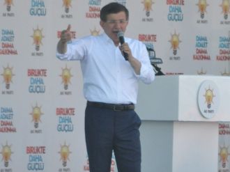 Başbakan Davutoğlu: “Bizim Büyük Türkiye İdealimiz Ambalajlanmayacak Kadar Büyük’’