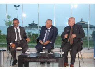 Ak Parti Van Milletvekili Kayatürk, Trt Kürdi’nin Konuğu Oldu