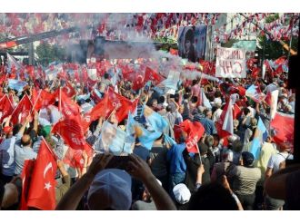 Kılıçdaroğlu: “İşçilerimizi Yürekten Kutluyorum”