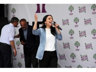 Hdp Eş Genel Başkanı Figen Yüksekdağ: