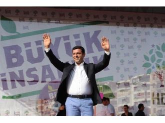 Hdp Eş Genel Başkanı Selahattin Demirtaş: