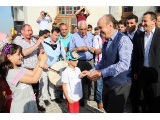 Kadir Topbaş’a Adalarda Davullu Zurnalı Karşılama